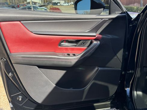 Used 2025 MAZDA CX-70 3.3 Turbo S w/ Premium Package image 30