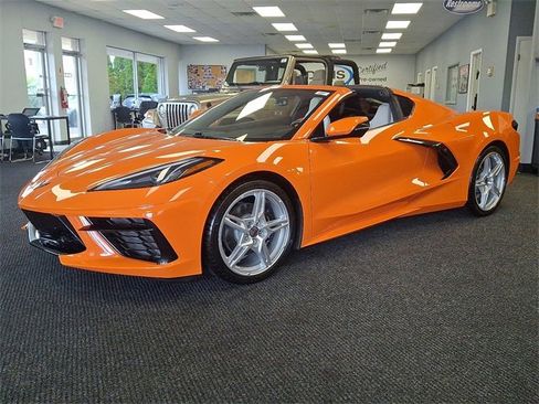Used 2023 Chevrolet Corvette Stingray Coupe w/ 1LT image 3