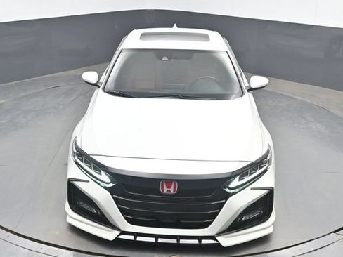 Used 2019 Honda Accord Sport image 14