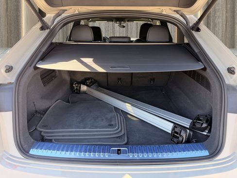 Used 2023 Audi Q8 Premium w/ Convenience Package image 37