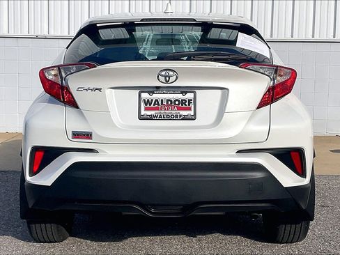 Used 2020 Toyota C-HR XLE image 5