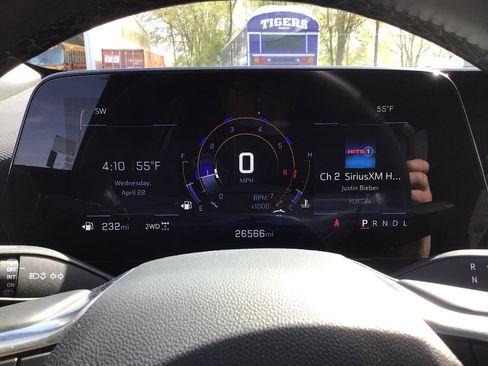 Used 2025 Chevrolet Equinox LT image 13