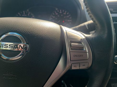Used 2013 Nissan Altima 2.5 SV FWD image 23