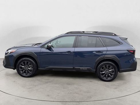 Certified 2025 Subaru Outback Onyx Edition AWD/4WD image 2