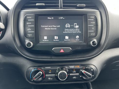 Used 2021 Kia Soul S FWD image 7
