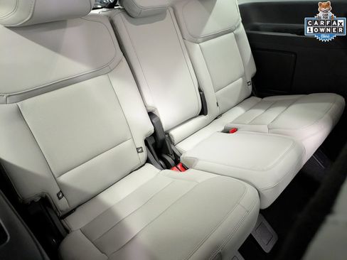 Used 2025 Ford Expedition Platinum AWD/4WD image 30