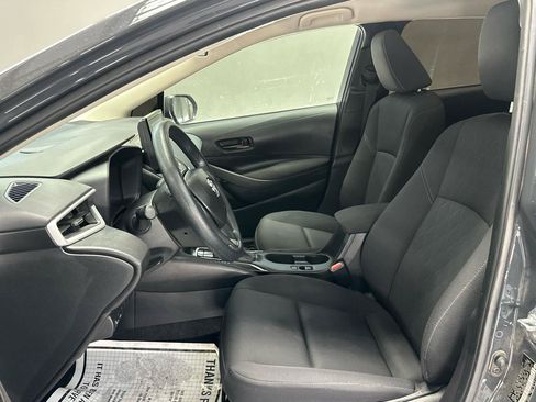 Used 2025 Toyota Corolla LE FWD image 17