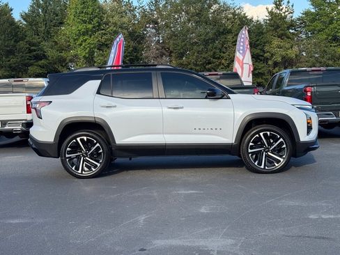 New 2026 Chevrolet Equinox RS image 3