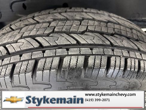 Used 2023 Chevrolet Silverado 1500 LT image 9