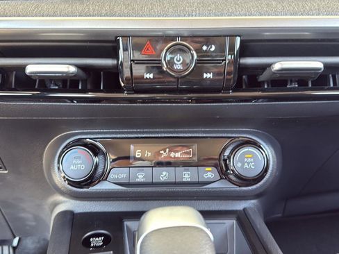 New 2026 Nissan Kicks SV image 27