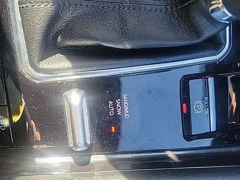 Used 2024 Jeep Compass Latitude image 16