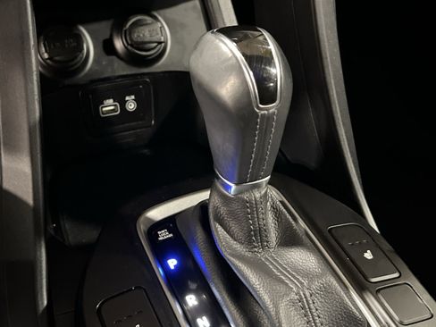 Used 2017 Hyundai Santa Fe Sport image 22