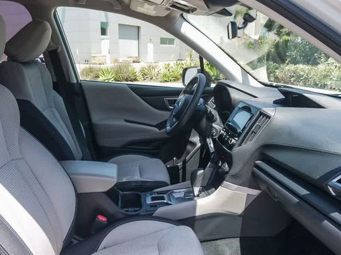 Used 2022 Subaru Forester AWD/4WD image 17