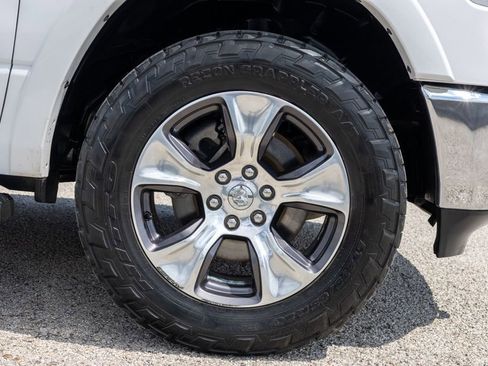 Used 2019 RAM 1500 Laramie RWD image 22