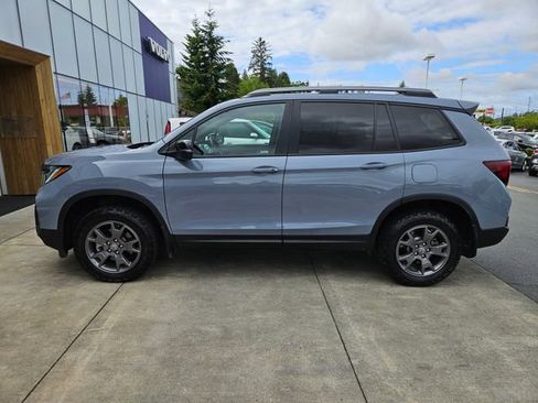 Used 2024 Honda Passport TrailSport image 8