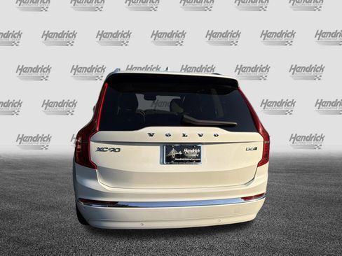 Certified 2023 Volvo XC90 B6 Plus AWD/4WD image 9