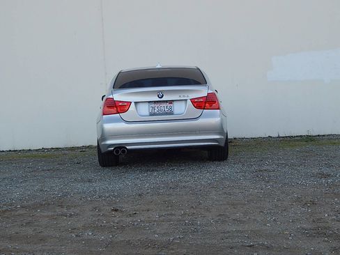 Used 2010 BMW 328i Sedan image 4