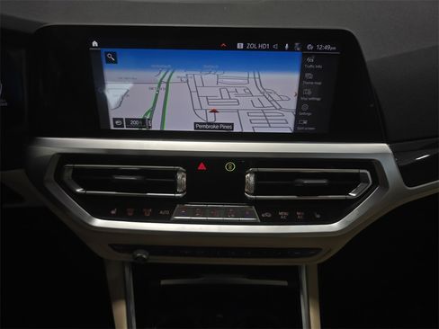 Certified 2022 BMW 330i 330i w/ Driving Assistance Package image 20