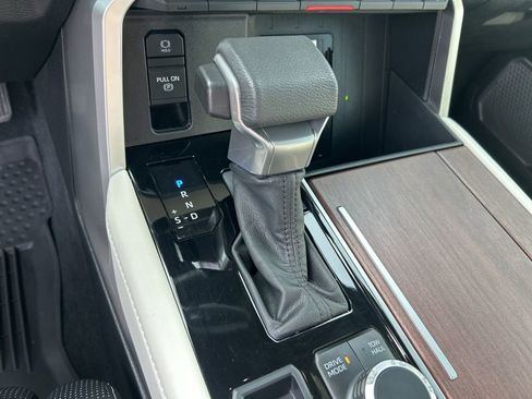 Used 2023 Toyota Tundra Capstone AWD/4WD image 33