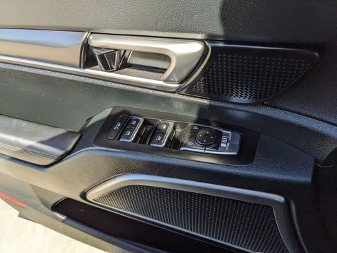 Used 2025 Kia Telluride S image 19