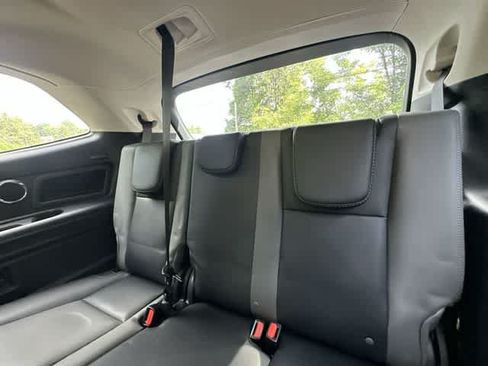 Used 2024 Subaru Ascent Onyx Edition Limited w/ Popular Package Onyx AWD/4WD image 25