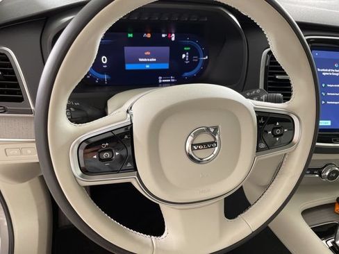 Used 2025 Volvo XC90 T8 Plus w/ Protection Package Premier AWD/4WD image 23