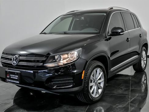 Used 2017 Volkswagen Tiguan Wolfsburg Edition AWD/4WD image 5