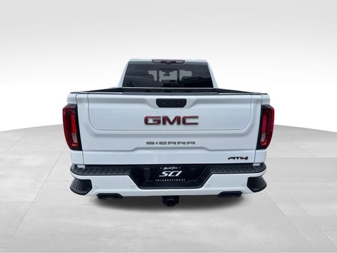 Used 2021 GMC Sierra 1500 AT4 w/ AT4 Carbonpro Edition AWD/4WD image 4