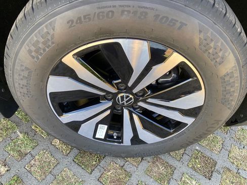 New 2026 Volkswagen Atlas SE image 27