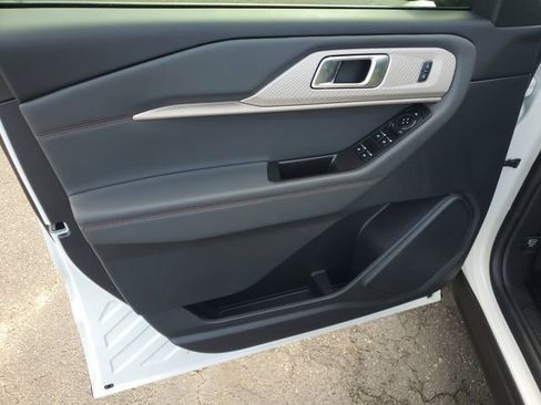 New 2026 Ford Explorer Active image 11