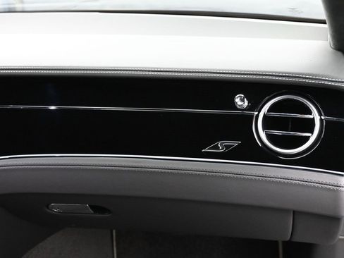 Certified 2023 Bentley Continental GT V8 image 29