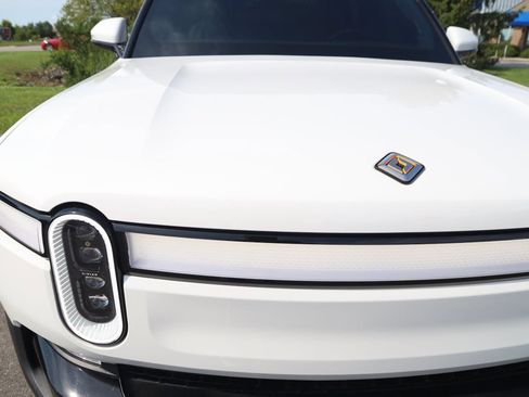 Used 2022 Rivian R1T Adventure image 56