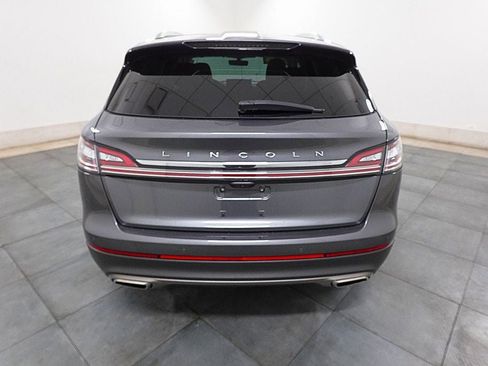 Used 2023 Lincoln Nautilus AWD w/ Premium Package image 4