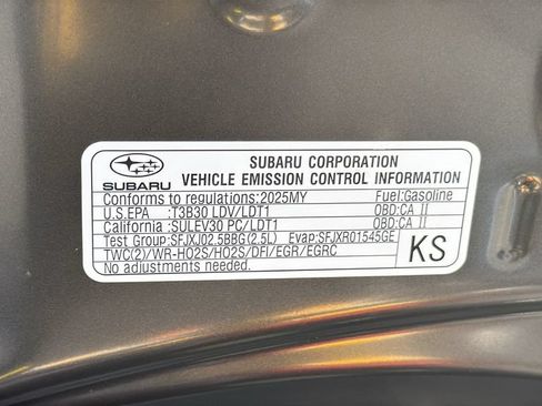 Certified 2025 Subaru Crosstrek 2.5i Premium AWD/4WD image 27