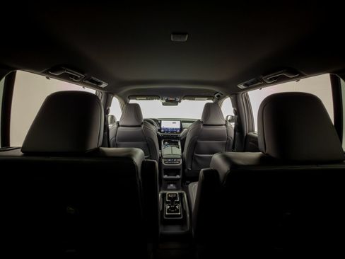 Used 2024 Lexus TX 500h AWD w/ Technology Package image 16
