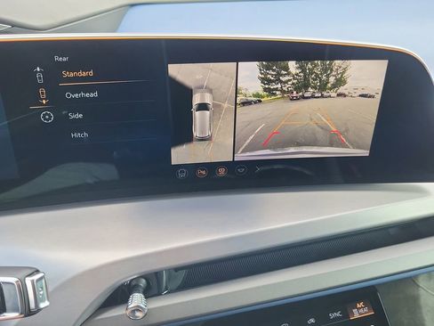 New 2026 Cadillac Vistiq Premium Luxury image 17