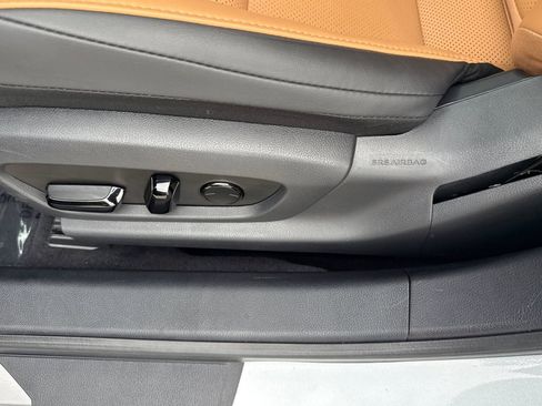 Certified 2025 Lexus ES 300h w/ Premium Package FWD image 15