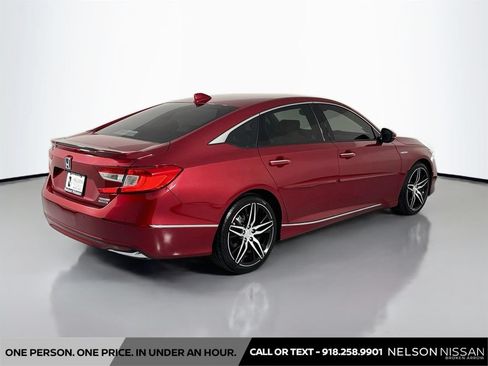 Used 2021 Honda Accord Touring image 5