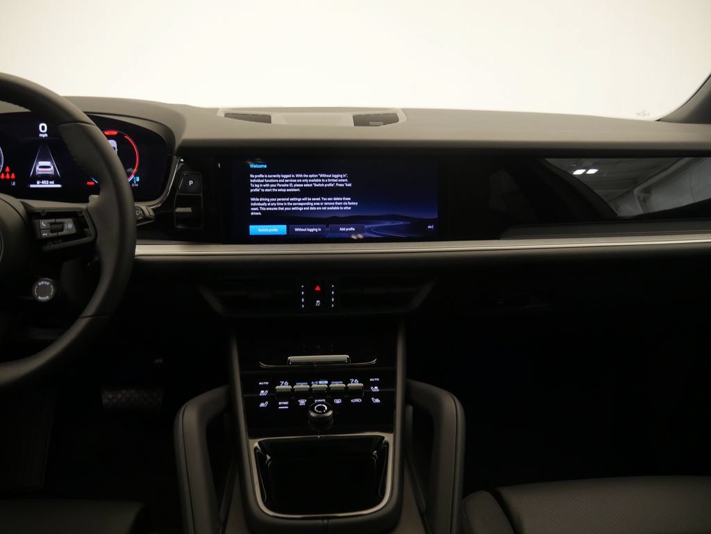 Certified 2026 Porsche Cayenne AWD/4WD image 39