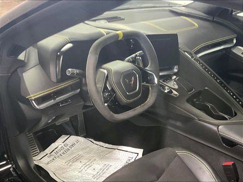 Used 2022 Chevrolet Corvette Stingray Premium Conv w/ Z51 Performance Package image 15