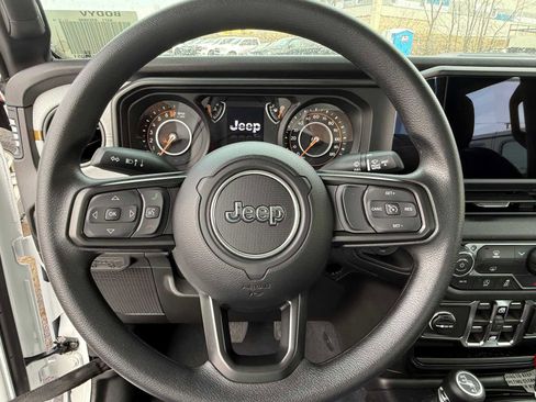 New 2026 Jeep Gladiator Sport image 7