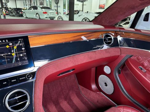 Used 2022 Bentley Continental GT Speed image 27