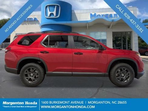 New 2025 Honda Pilot TrailSport image 10