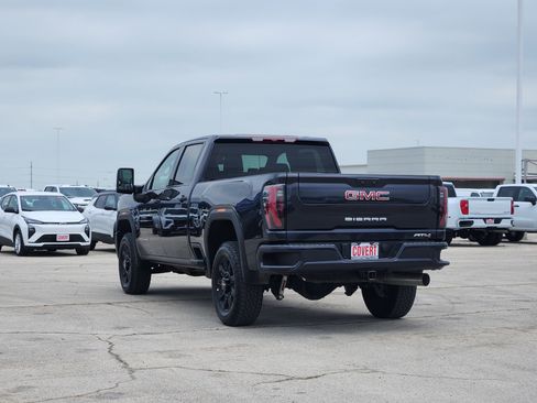 Used 2026 GMC Sierra 2500 AT4 AWD/4WD image 5
