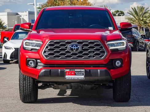 Used 2023 Toyota Tacoma TRD Off-Road image 2