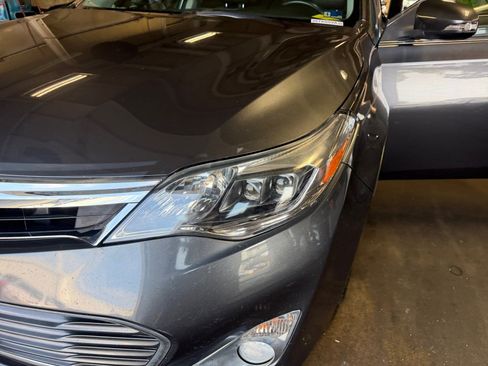 Used 2013 Toyota Avalon XLE Touring FWD image 30