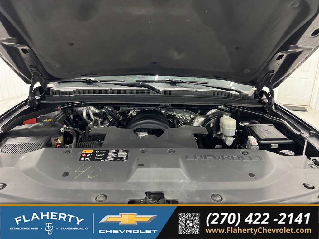 Used 2016 Chevrolet Suburban LT AWD/4WD image 16
