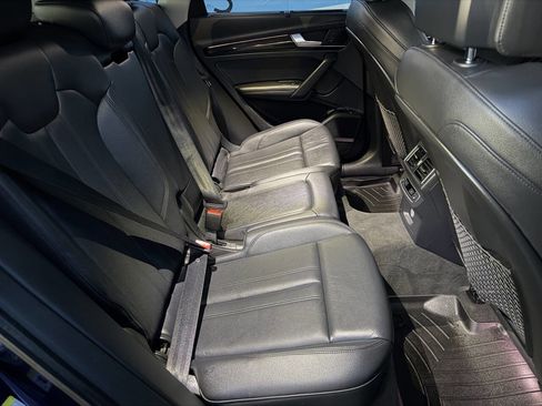 Used 2018 Audi Q5 Prestige w/ Prestige Package image 34