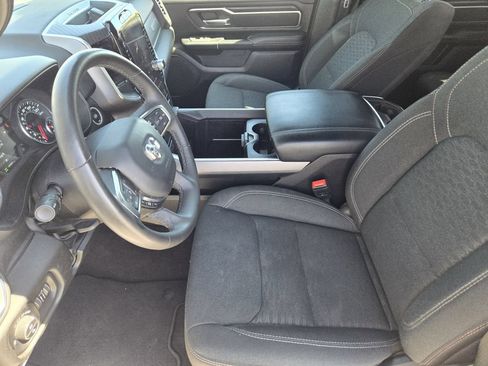 Used 2025 RAM 1500 Big Horn AWD/4WD image 9