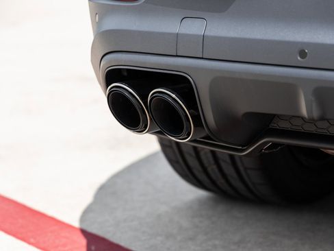 Certified 2026 Porsche Cayenne Coupe image 17